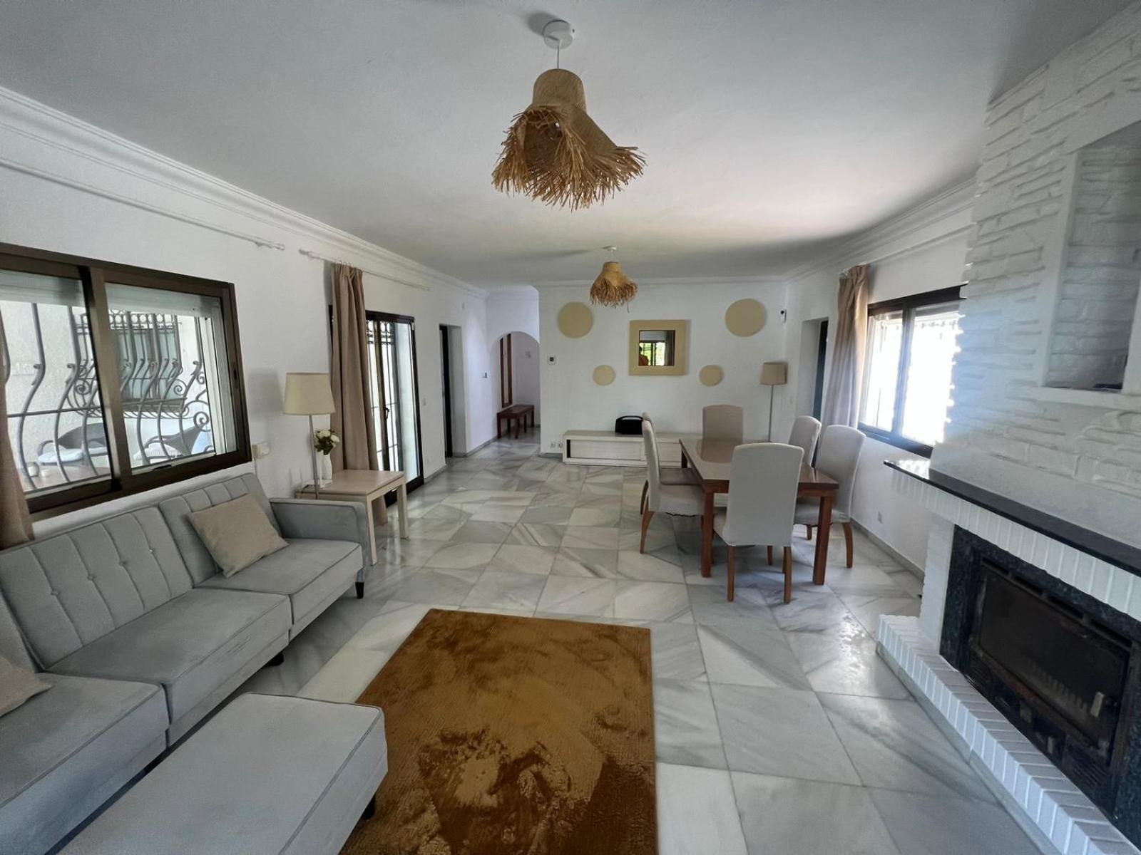 Villa Santa Cristina Cerca Del Mar Marbella Exterior photo